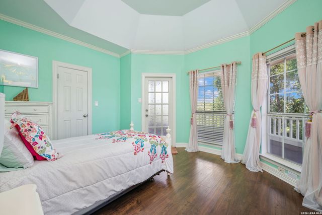 8040 Rolling Acres Trail, Fair Oaks Ranch, TX 78015