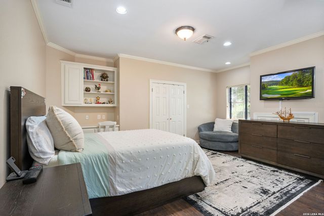 8040 Rolling Acres Trail, Fair Oaks Ranch, TX 78015