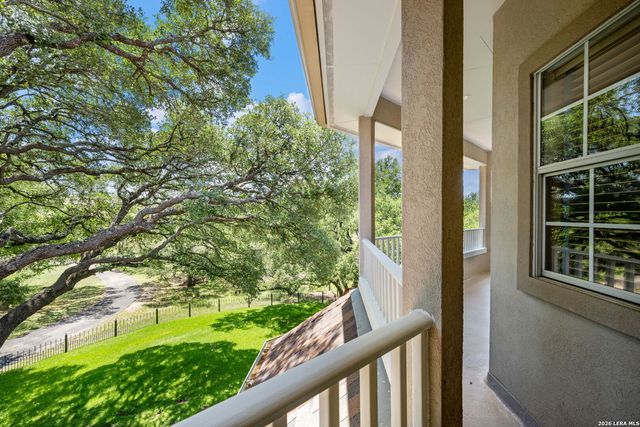 8040 Rolling Acres Trail, Fair Oaks Ranch, TX 78015