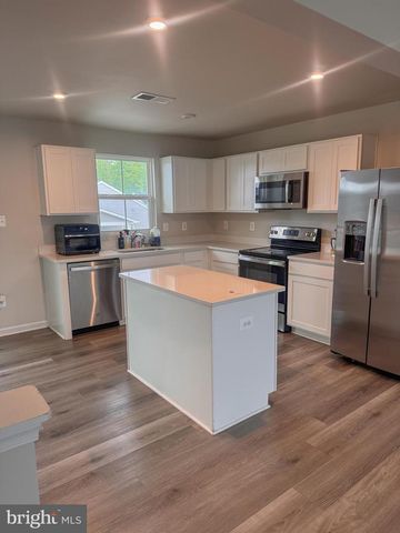 18240 CAPITAL CT, Ruther Glen, VA 22546