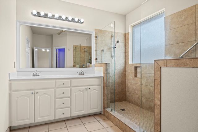 2517 Early Bird Drive, Arlington, TX 76001