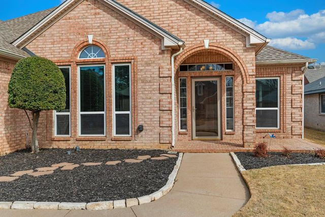 2517 Early Bird Drive, Arlington, TX 76001