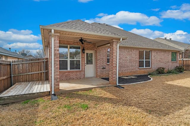 2517 Early Bird Drive, Arlington, TX 76001