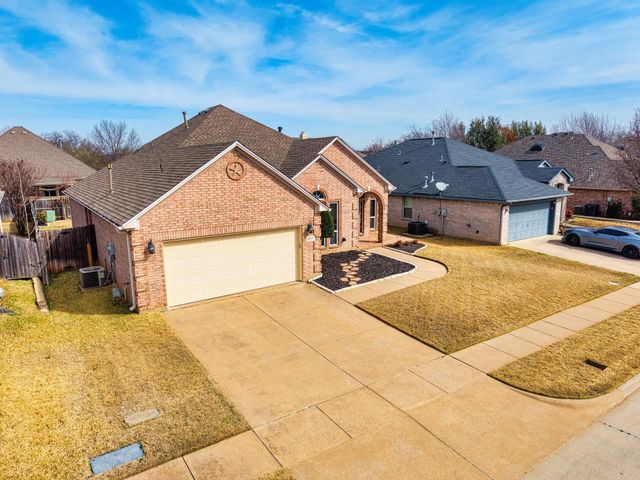 2517 Early Bird Drive, Arlington, TX 76001