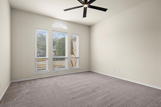 2517 Early Bird Drive, Arlington, TX 76001