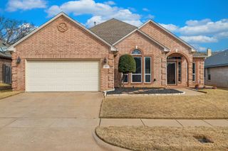 2517 Early Bird Drive, Arlington, TX 76001