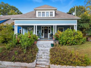 1300 Kenyon St, Knoxville, TN 37917
