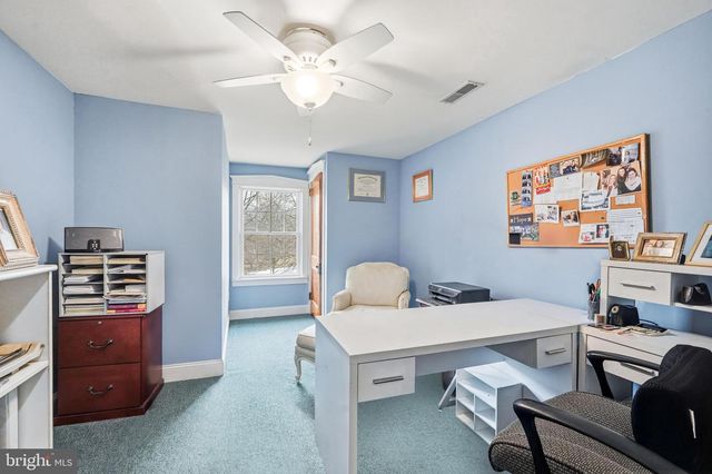 9 HAINES DR, Moorestown, NJ 08057