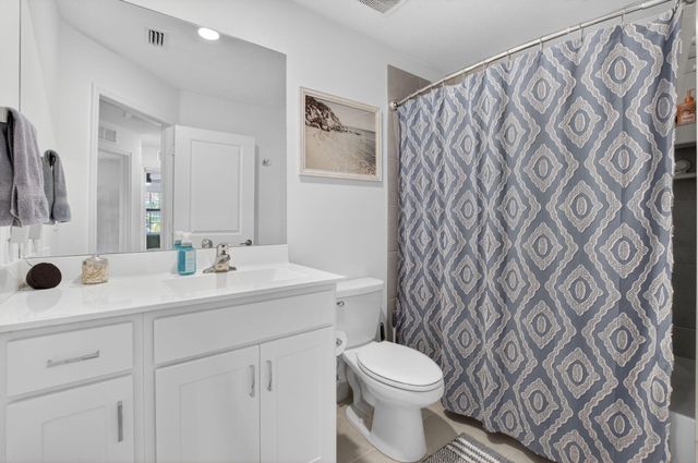 6762 Broadwater Lane, Lake Worth, FL 33467