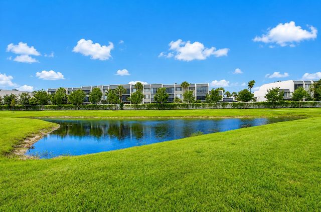 6762 Broadwater Lane, Lake Worth, FL 33467