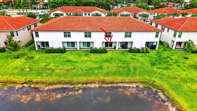 6762 Broadwater Lane, Lake Worth, FL 33467