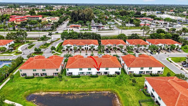 6762 Broadwater Lane, Lake Worth, FL 33467