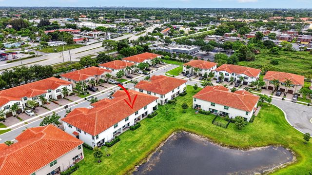 6762 Broadwater Lane, Lake Worth, FL 33467