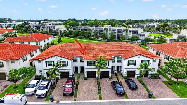 6762 Broadwater Lane, Lake Worth, FL 33467