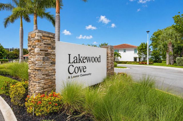 6762 Broadwater Lane, Lake Worth, FL 33467