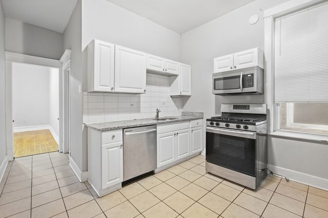 3131 W Augusta Boulevard 1R, Chicago, IL 60622