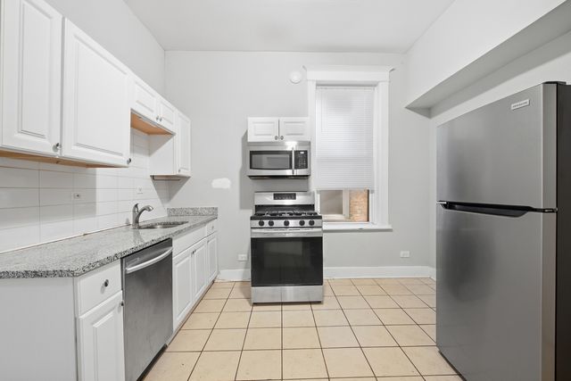 3131 W Augusta Boulevard 1R, Chicago, IL 60622