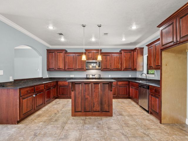 3652 Belview, Leesville, LA 71446