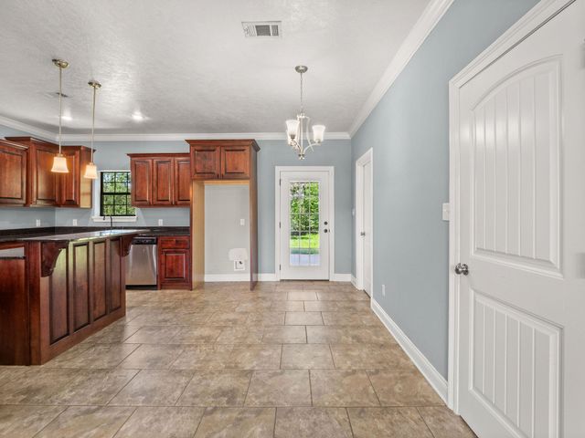 3652 Belview, Leesville, LA 71446