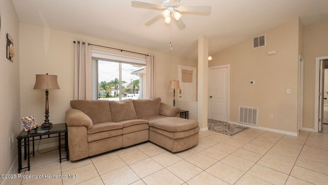 12142 Killian Street, Spring Hill, FL 34608