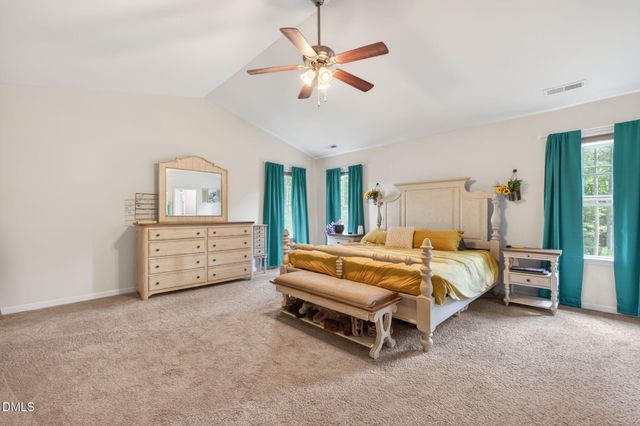 159 Weatherstone Lane, Zebulon, NC 27597