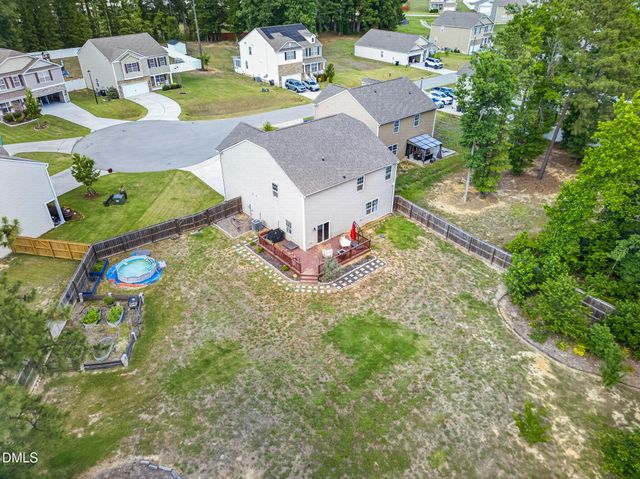 159 Weatherstone Lane, Zebulon, NC 27597