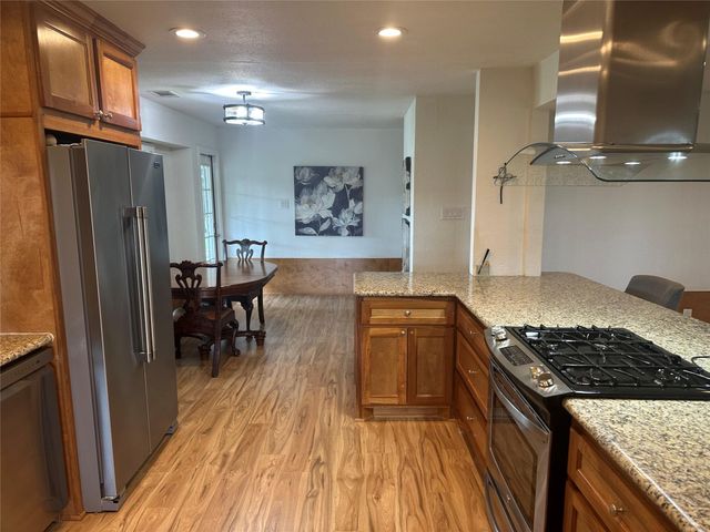 16607 Mueschke Road, Cypress, TX 77433