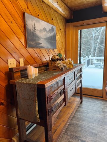 42 Chickadee Lane, Littleton, NH 03561