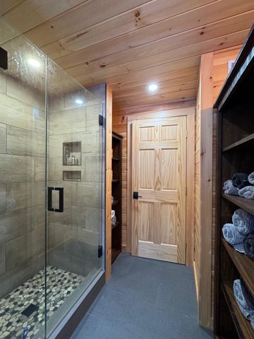 42 Chickadee Lane, Littleton, NH 03561