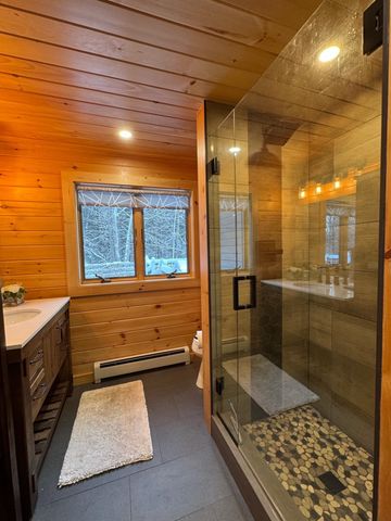 42 Chickadee Lane, Littleton, NH 03561