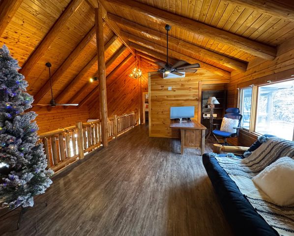 42 Chickadee Lane, Littleton, NH 03561