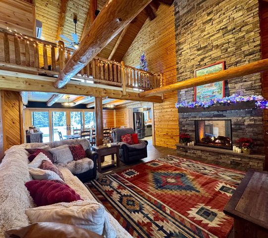 42 Chickadee Lane, Littleton, NH 03561