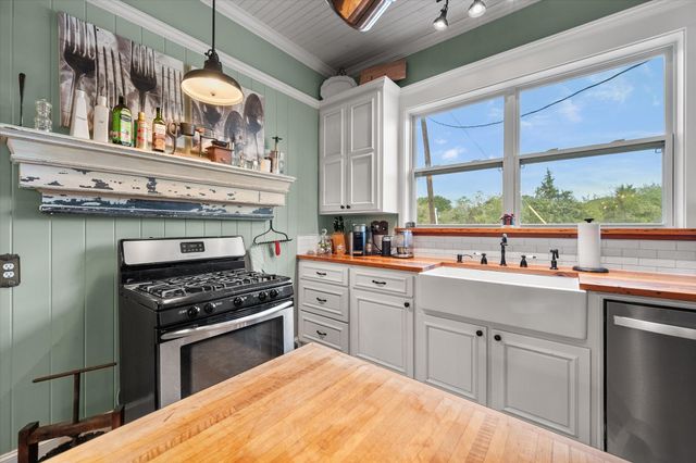 1710 Fm 667, Purdon, TX 76679