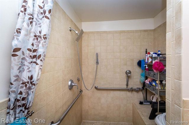 1977 Markese Avenue, Lincoln Park, MI 48146
