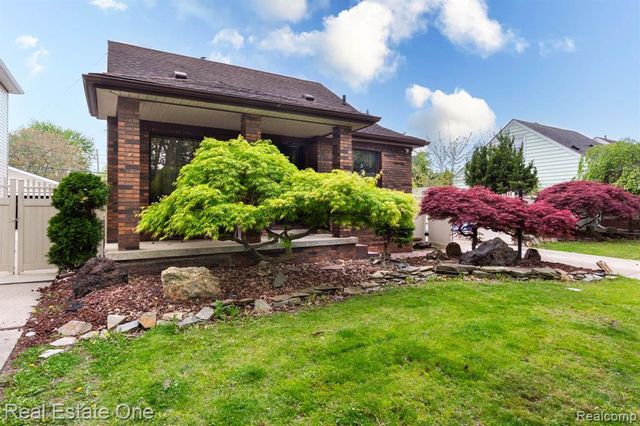 1977 Markese Avenue, Lincoln Park, MI 48146