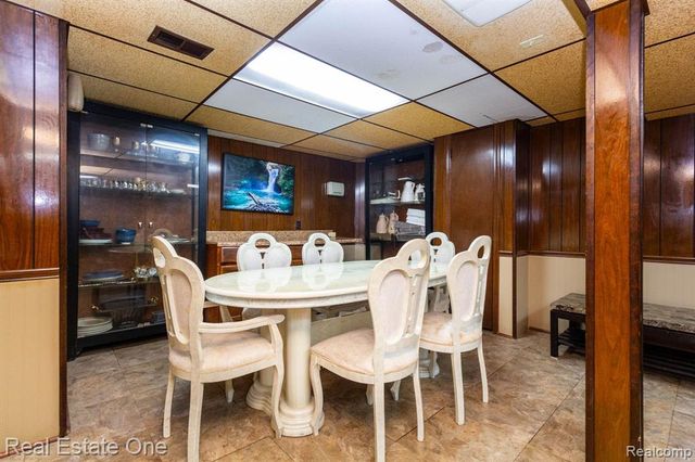 1977 Markese Avenue, Lincoln Park, MI 48146