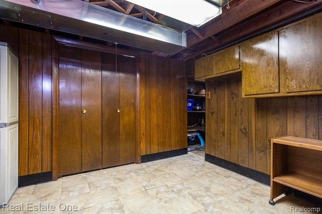 1977 Markese Avenue, Lincoln Park, MI 48146