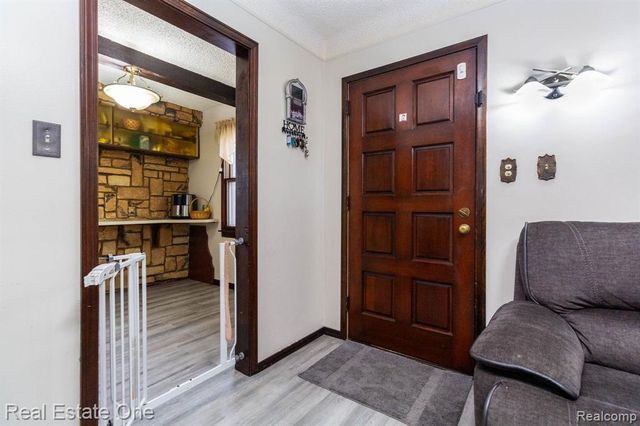 1977 Markese Avenue, Lincoln Park, MI 48146