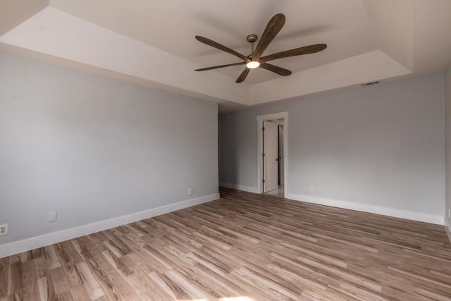 330 London Dale, Woodstock, GA 30189