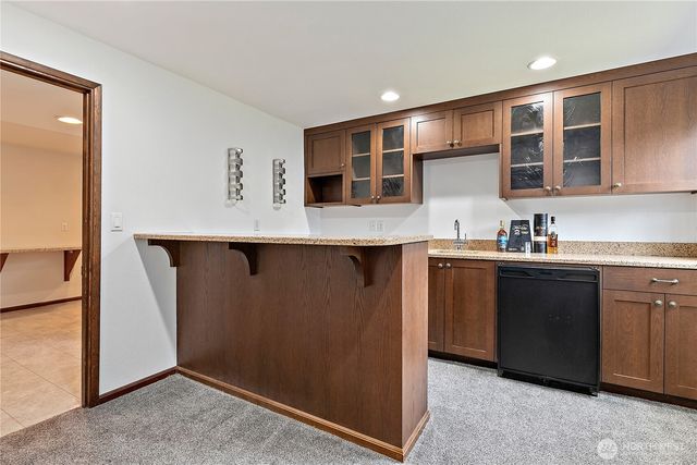 3601 70th Avenue W, University Place, WA 98466