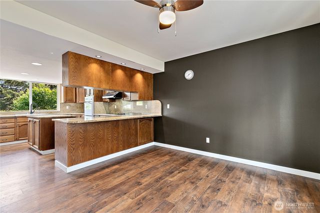 3601 70th Avenue W, University Place, WA 98466