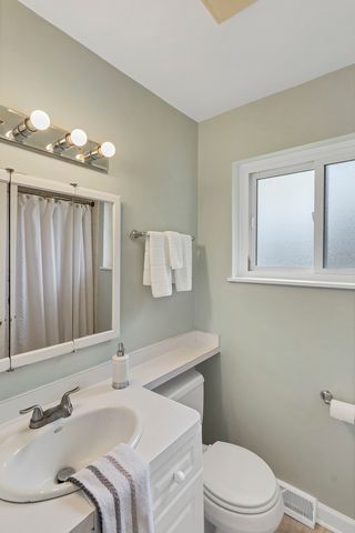 7008 W Montrose Avenue, Norridge, IL 60706