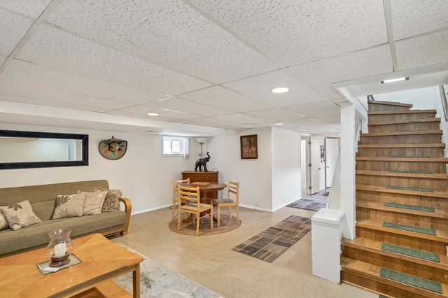 7008 W Montrose Avenue, Norridge, IL 60706