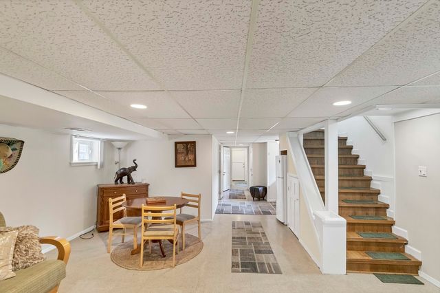 7008 W Montrose Avenue, Norridge, IL 60706