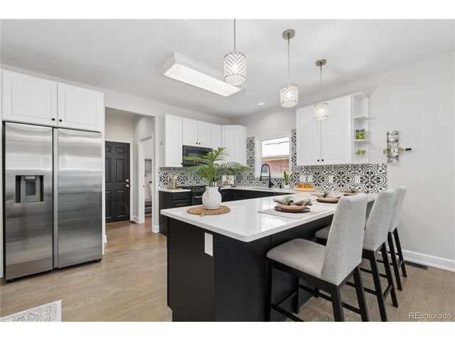 560 S 16th Ave, Brighton, CO 80601