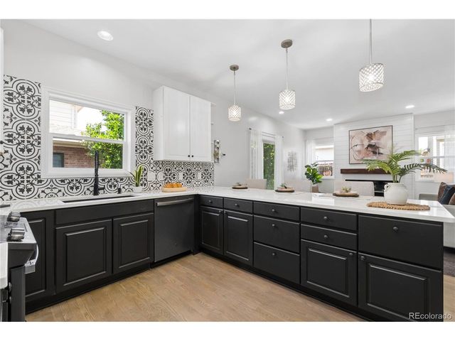 560 S 16th Ave, Brighton, CO 80601