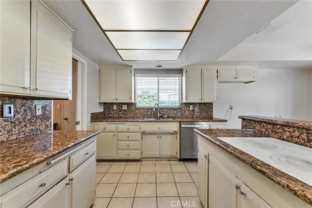 888 Syracuse, Claremont, CA 91711