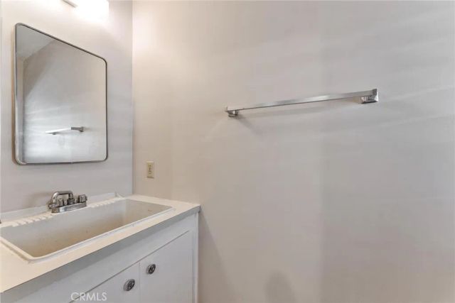 888 Syracuse, Claremont, CA 91711