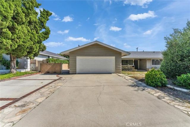 888 Syracuse, Claremont, CA 91711