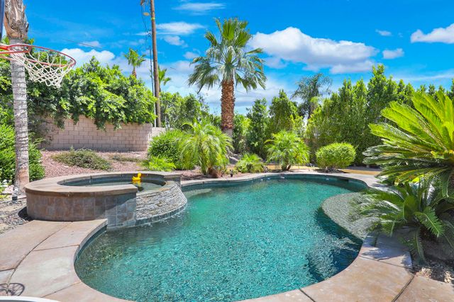 79958 Parkway Esplanade N, La Quinta, CA 92253